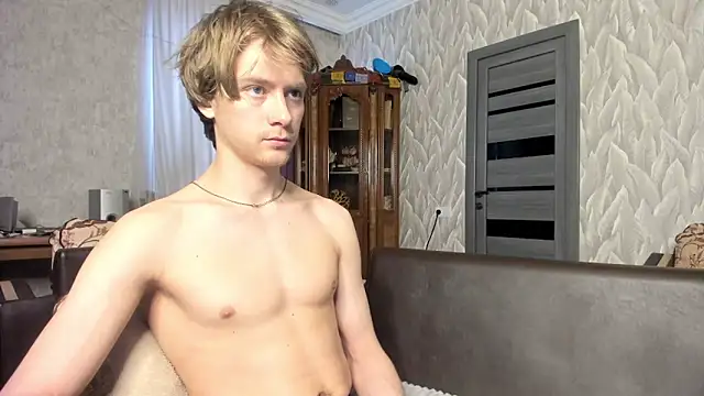 milkiwvy online show from 06-11-26, 03:58