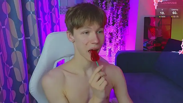 cuMte boy online show from 05-07-26, 01:21