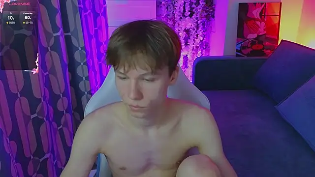 cuMte boy online show from 05-17-26, 01:38
