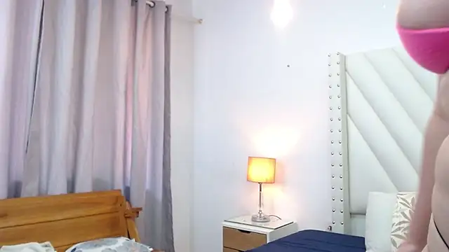 KaylleFox online show from 01-09-26, 05:31