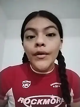 Snapshot of NIKIBUNNY chatting on 01-14-26, 01:04 NIKIBUNNY online show from 01-14-26, 01:04