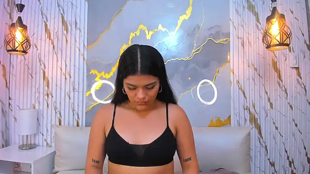 Snapshot of NIKIBUNNY chatting on 12-02-25, 12:40 NIKIBUNNY online show from 12-02-25, 12:40