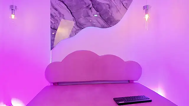 NIKIBUNNY online show from 05-08-26, 12:31