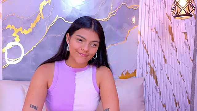 Snapshot of NIKIBUNNY chatting on 12-05-25, 01:10 NIKIBUNNY online show from 12-05-25, 01:10