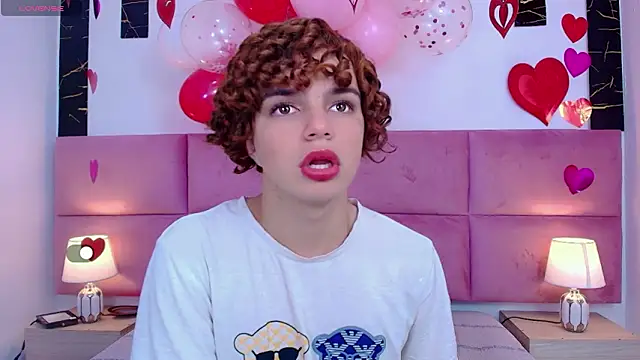 Skyee angel online show from 02-15-26, 01:43