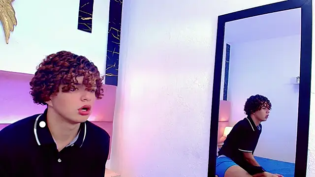 Skyee angel online show from 11-25-25, 07:36