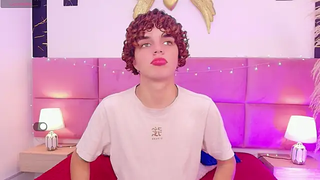 Skyee angel online show from 12-19-25, 07:38