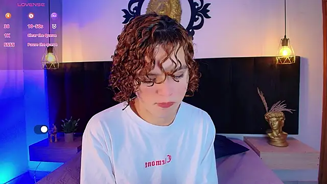 Skyee angel online show from 03-15-26, 01:51