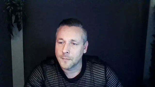 Hunter Fl online show from 11-23-25, 03:44