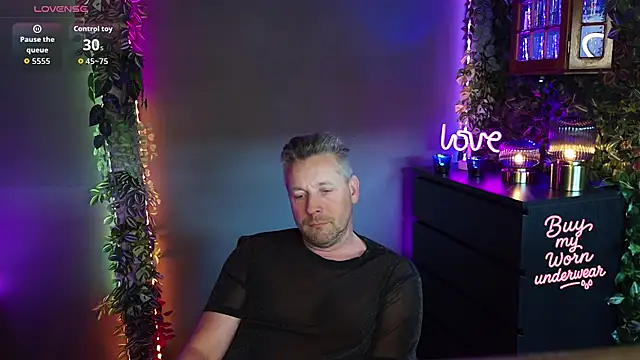 Hunter Fl online show from 04-24-26, 04:09