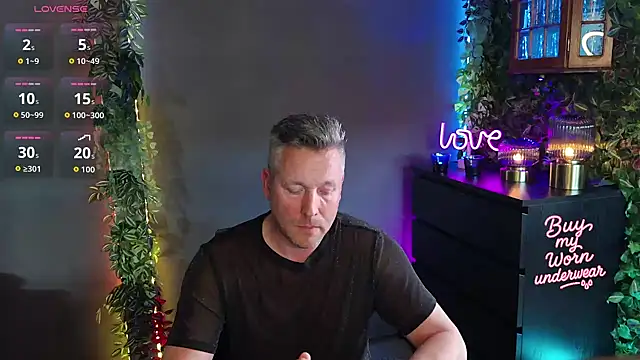 Hunter Fl online show from 04-06-26, 02:18