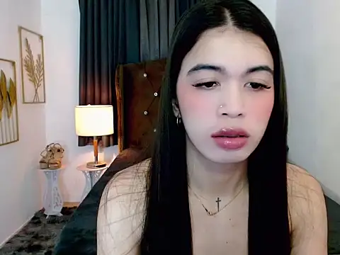 hollyyumiloove online show from 02-13-26, 09:31