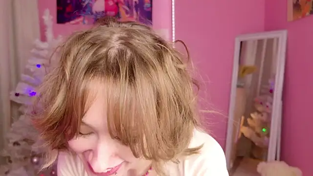 SweetKittyPlay online show from 12-15-25, 01:50