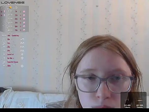 Snapshot of LustfulSarah chatting on 01-11-25, 09:25 LustfulSarah online show from 01-11-25, 09:25