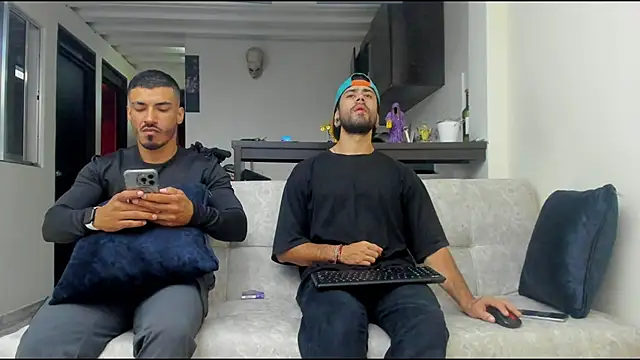 heteros curious online show from 11-24-25, 09:59