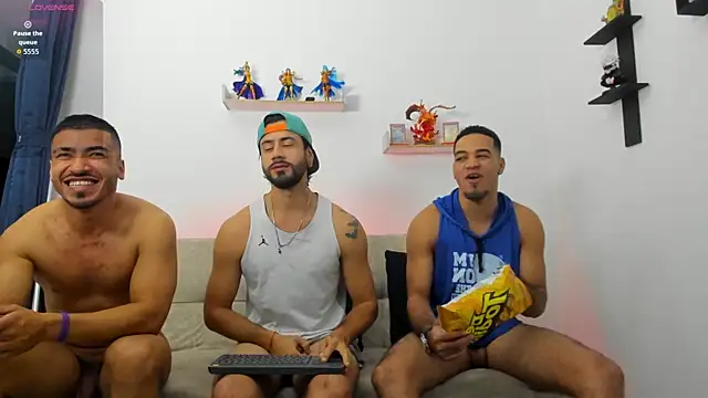 heteros curious online show from 07-27-26, 11:56