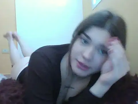 frutillitaaok  online show from 03-14-26, 05:08