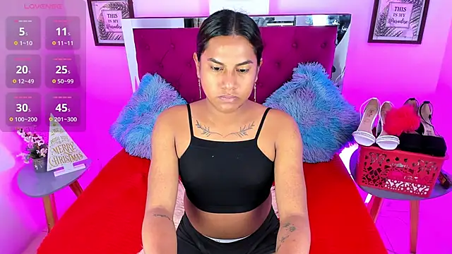 Samantha  F W online show from 12-22-25, 03:45