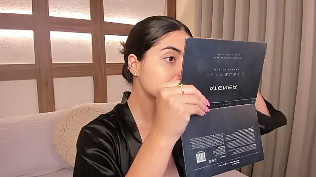 SarhaVega online show from 02-06-26, 01:40