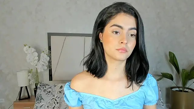 SarhaVega online show from 11-27-25, 01:22