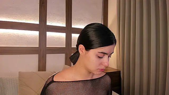 SarhaVega online show from 03-06-26, 12:33