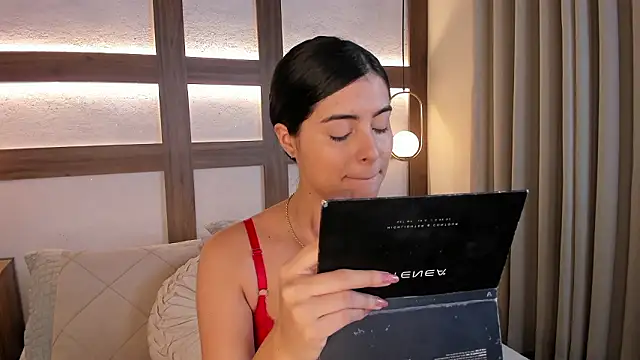 SarhaVega online show from 03-22-26, 01:12