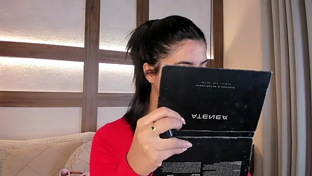 SarhaVega online show from 04-10-26, 01:29