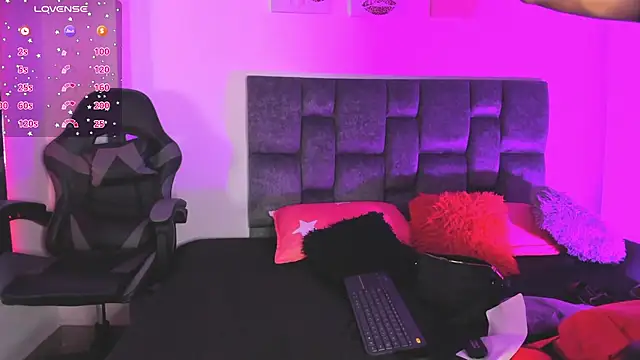 ValeryTs1 online show from 04-08-26, 06:31