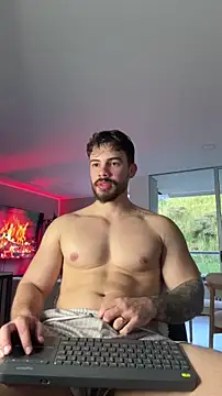 Valenthino Salvatore online show from 05-05-26, 10:46