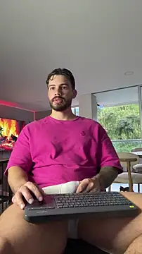 Valenthino Salvatore online show from 05-20-26, 10:51