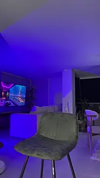 Valenthino Salvatore online show from 12-15-25, 04:07