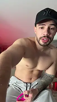 Valenthino Salvatore online show from 12-20-25, 04:26