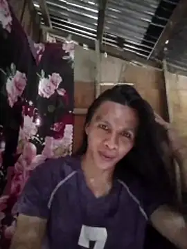 lovelycarla32 online show from 12-15-25, 03:01