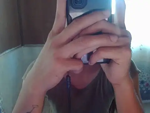 lovelycarla32 online show from 03-25-26, 02:33