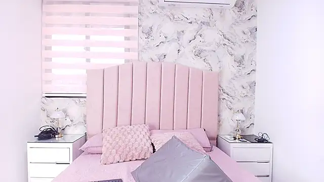 Snapshot of katsumi_yan chatting on 02-19-26, 07:11 katsumi yan online show from 02-19-26, 07:11