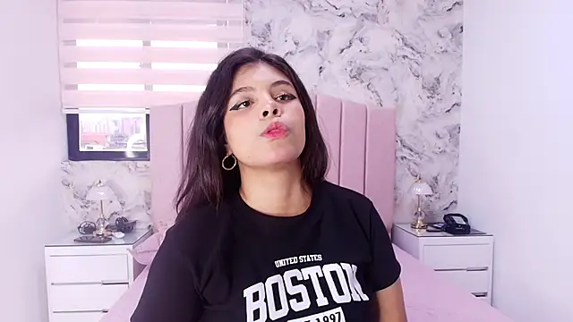 Snapshot of katsumi_yan chatting on 02-20-26, 07:16 katsumi yan online show from 02-20-26, 07:16