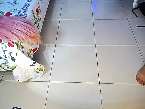 Emily Jedet online show from 02-10-26, 01:26