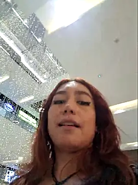 Eveeelyn25 online show from 12-21-25, 10:54