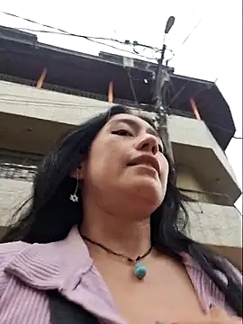 Eveeelyn25 online show from 06-06-26, 10:48