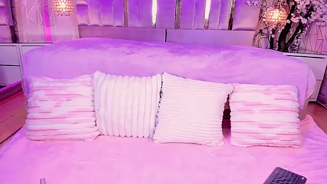 Naomistart online show from 03-03-26, 05:14