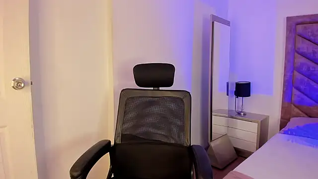 CleoColliva  online show from 01-14-26, 03:54