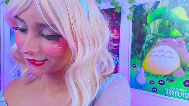 Snapshot of kitty_niki chatting on 11-25-25, 01:17 kitty niki online show from 11-25-25, 01:17