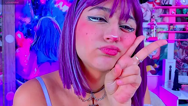 kitty niki online show from 12-17-25, 05:07