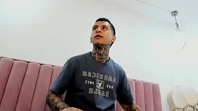 Andrew sanders68 online show from 12-21-25, 03:41