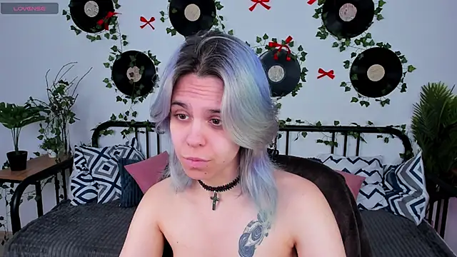 LiraBelle online show from 04-13-26, 03:10