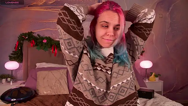 LiraBelle online show from 01-12-26, 03:13