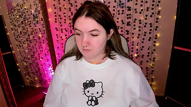 lovelyy julia online show from 03-07-26, 09:48