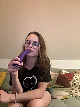 Snapshot of norafack33 chatting on 02-02-26, 07:46 norafack33 online show from 02-02-26, 07:46