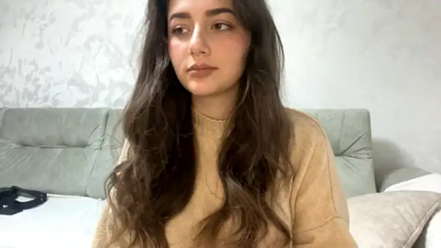 LorrineHayslett online show from 11-23-25, 01:10