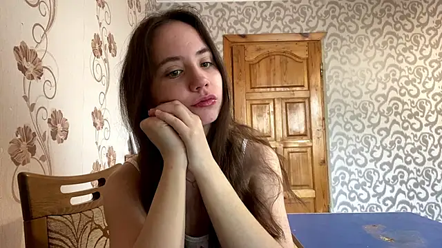 ChandaApplin online show from 12-17-25, 12:21